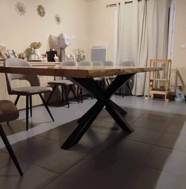 Table de salle en métal Montluçon